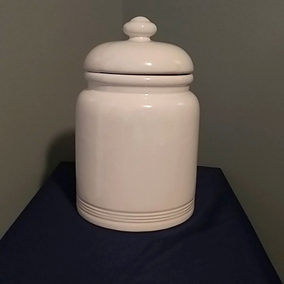 1993 Babcock Home Furnishings 89th Anniversary Cookie Jar - Picture 2 of 10